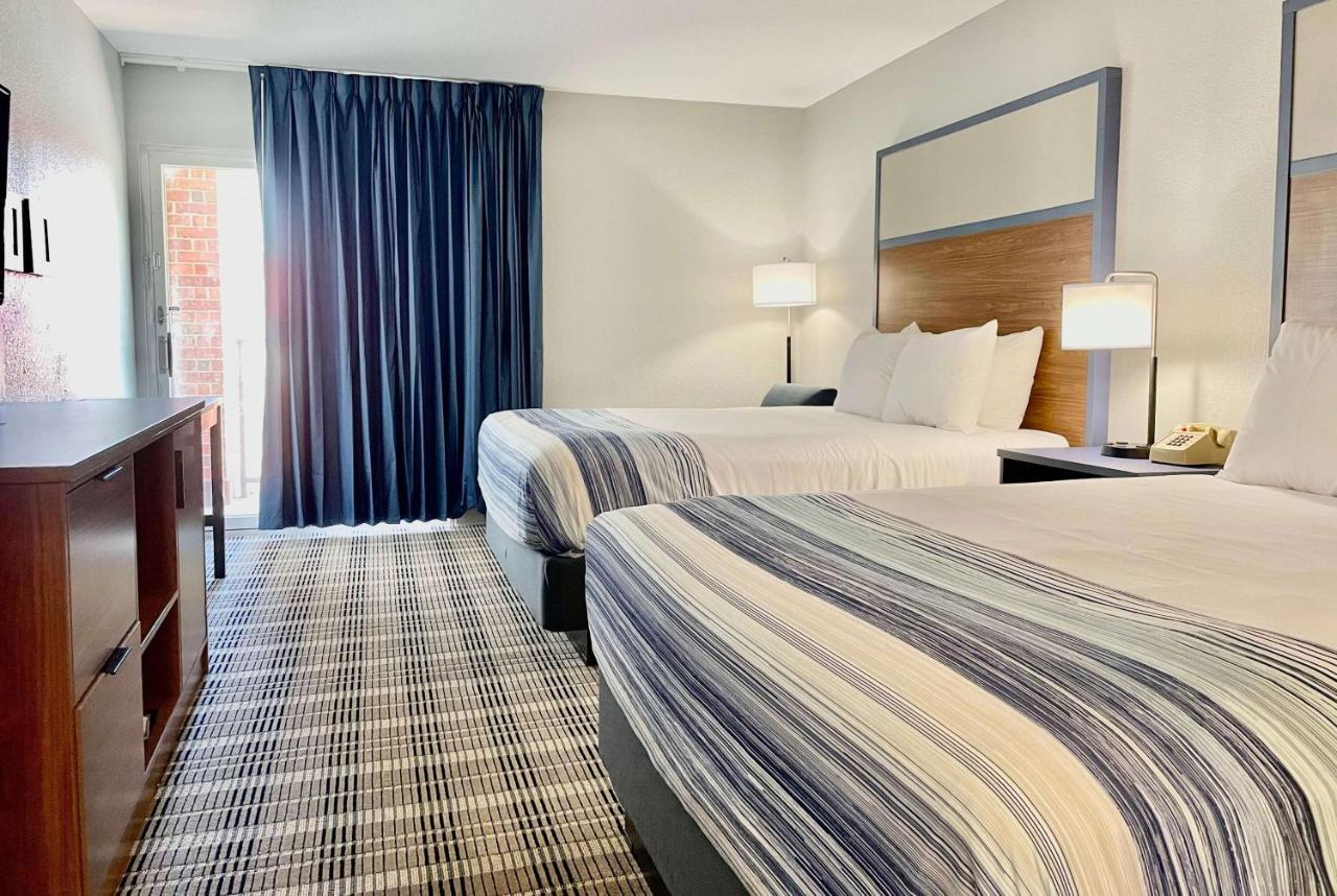 Americinn By Wyndham Branson & Conference Center Bagian luar foto