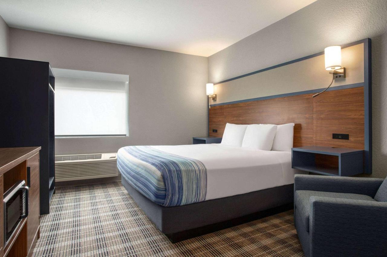 Americinn By Wyndham Branson & Conference Center Bagian luar foto